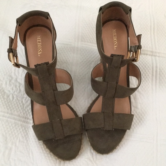 Merona Wedge Shoes - Picture 2 of 4